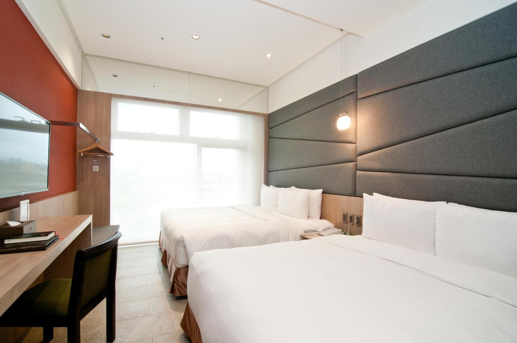 Kloud Hotel Taichung Buitenkant foto